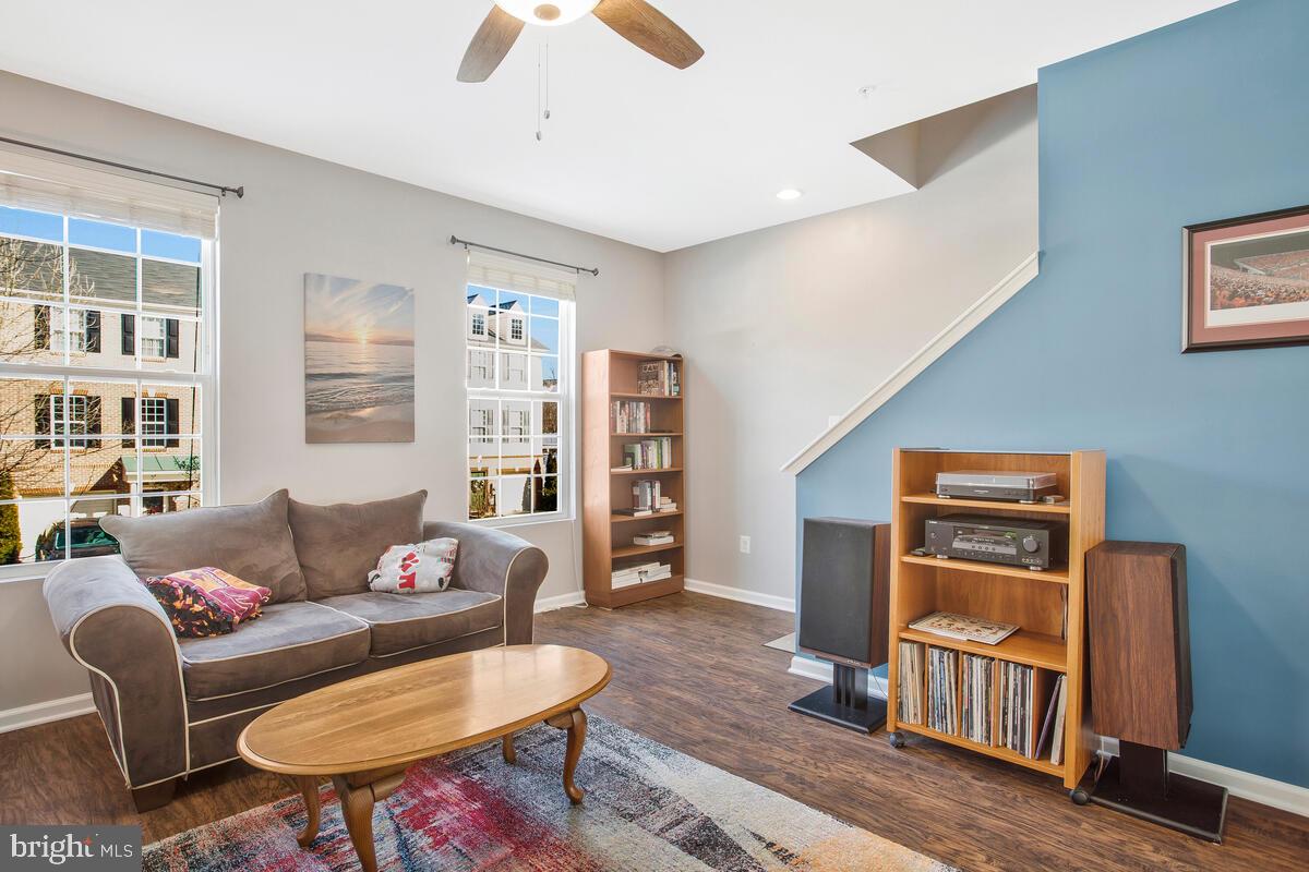 THE POINTE AT TANYARD SPRINGS - Residential