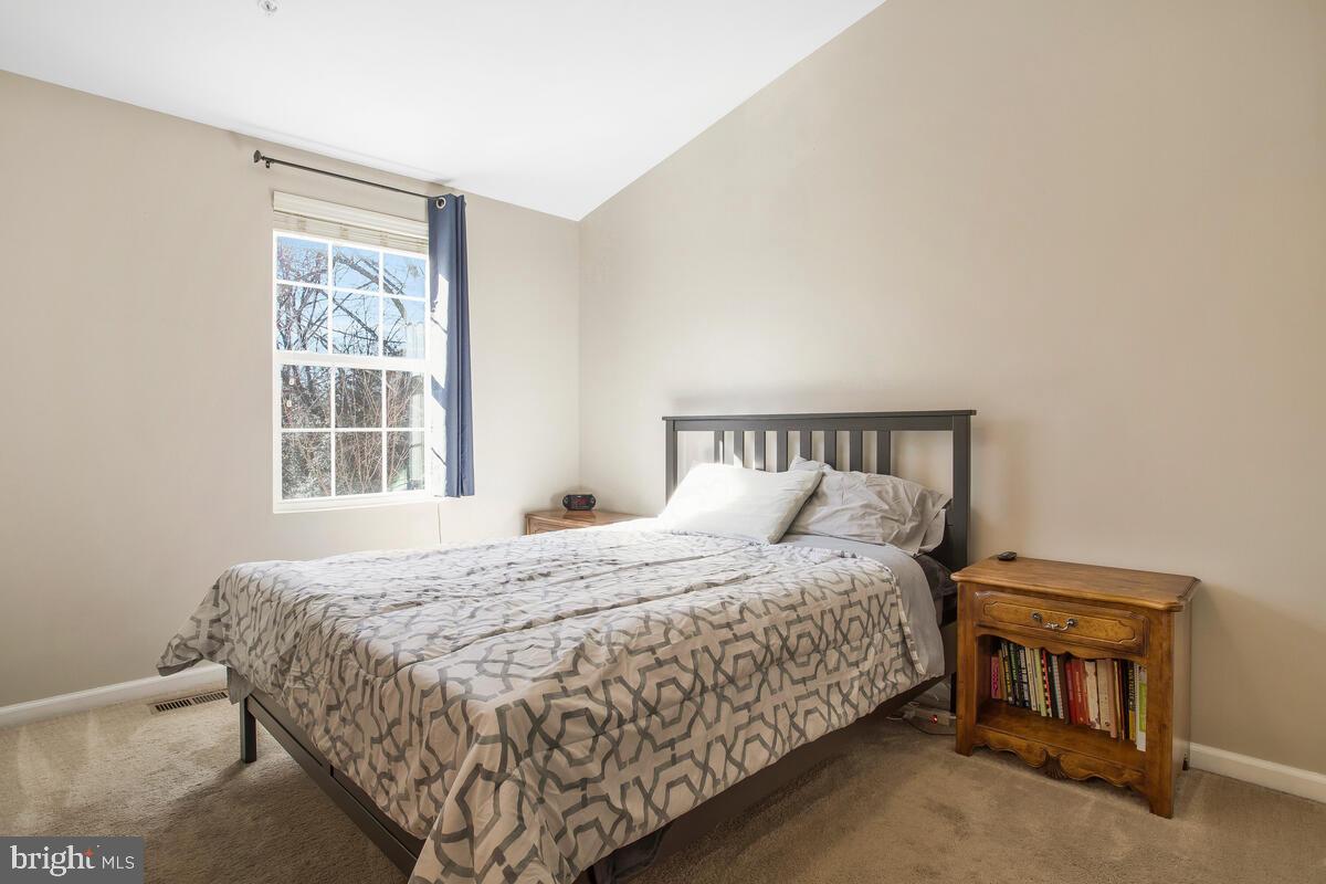 THE POINTE AT TANYARD SPRINGS - Residential