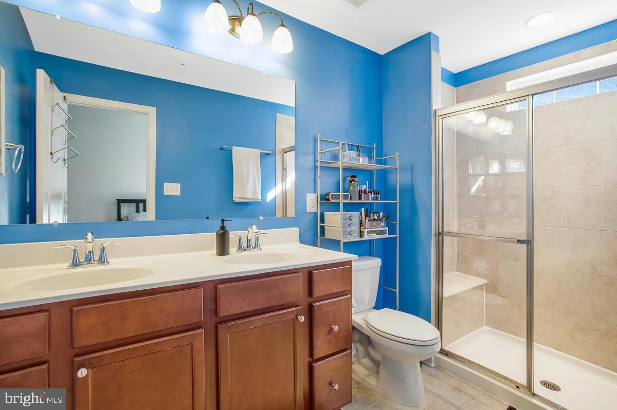 THE POINTE AT TANYARD SPRINGS - Residential