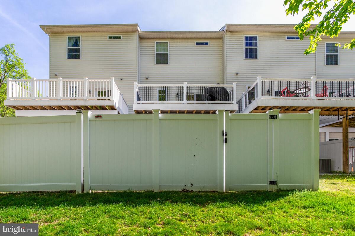 THE POINTE AT TANYARD SPRINGS - Residential