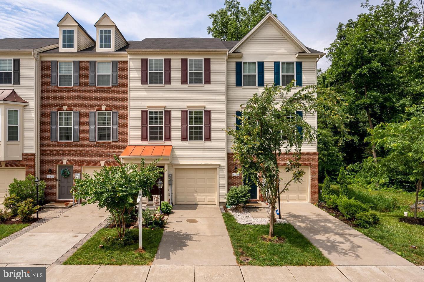 THE POINTE AT TANYARD SPRINGS - Residential