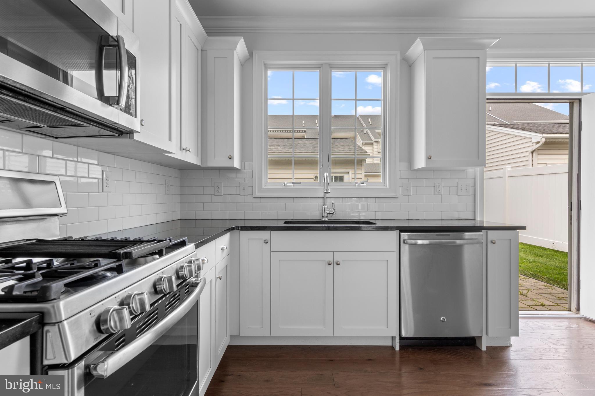 MAGNOLIA PLACE - Residential