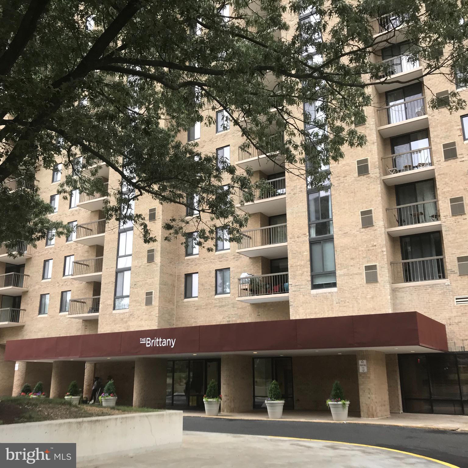 CENTURY SOUTH - Residential Lease