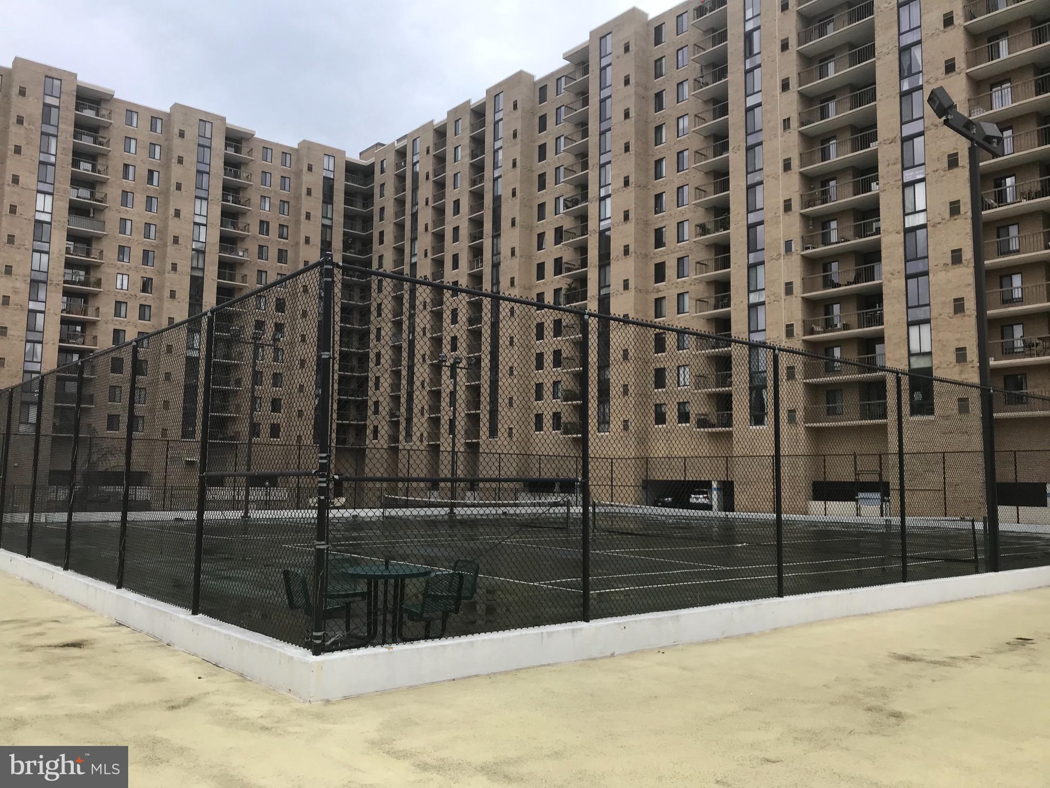 CENTURY SOUTH - Residential Lease