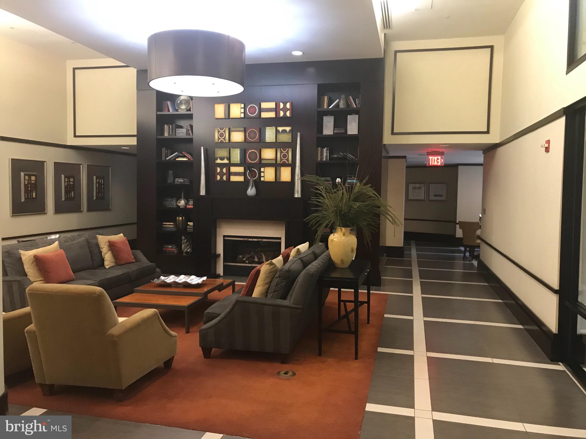 CENTURY SOUTH - Residential Lease