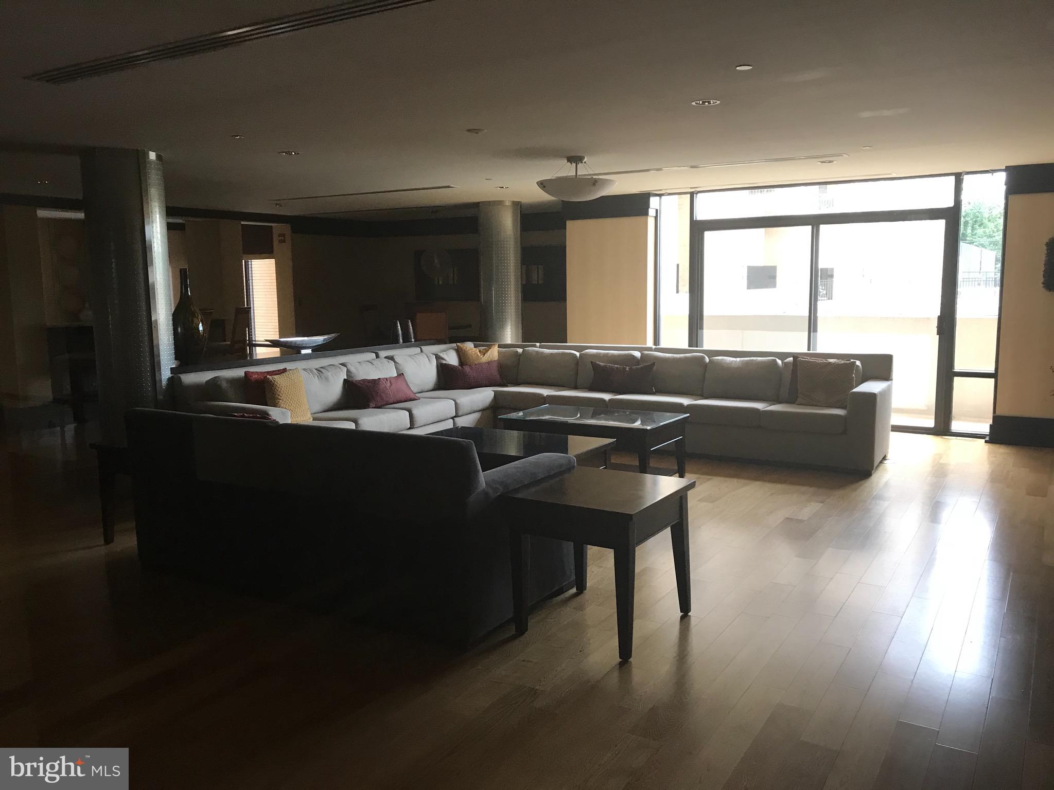 CENTURY SOUTH - Residential Lease