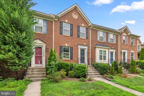 Townhouse For Sale - 18267 Hickory Meadow Drive<br/> OLNEY, MD 20832