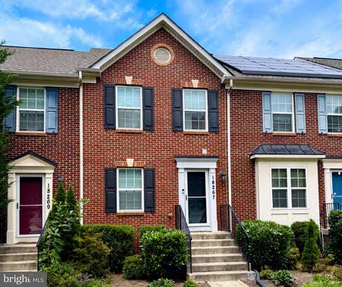 Townhouse For Sale - 18267 Hickory Meadow Drive<br/> OLNEY, MD 20832