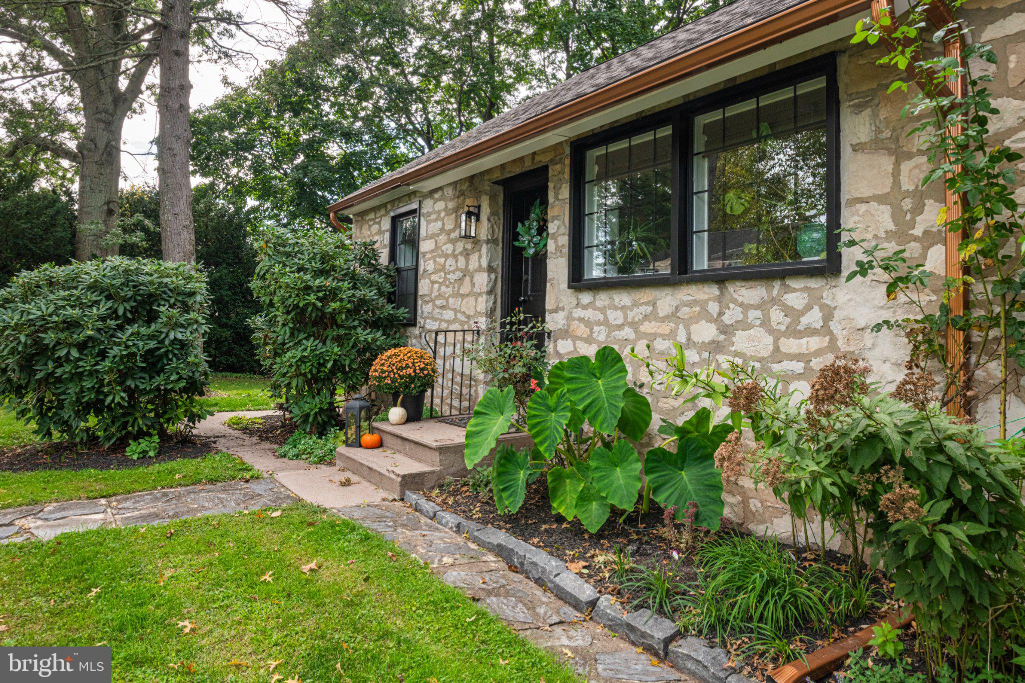 847 WORTH BOULEVARD