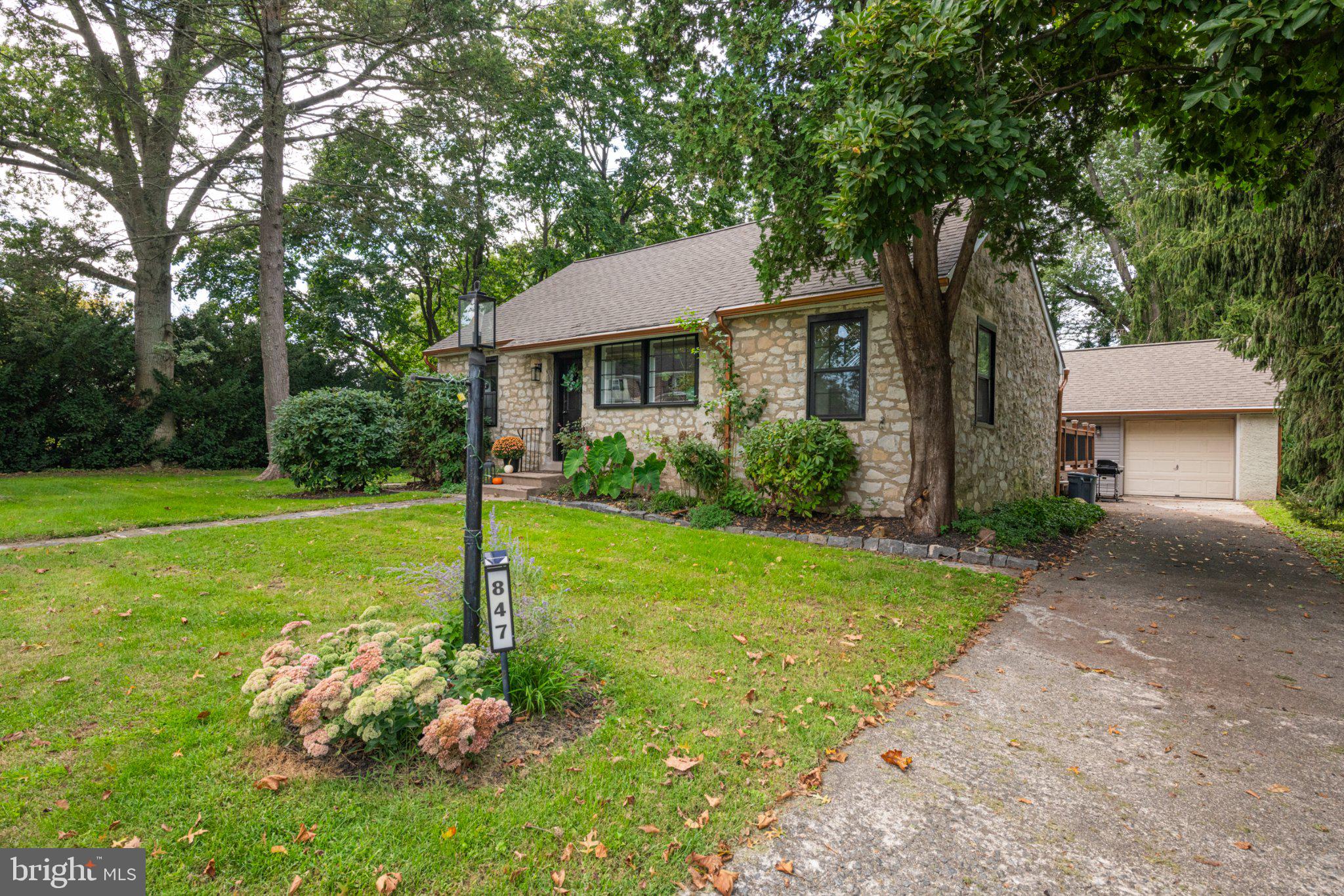 847 WORTH BOULEVARD