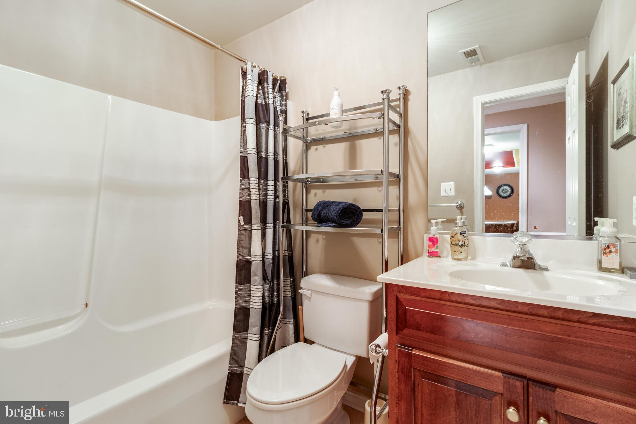 MONTROSE FARMS SUB - Residential