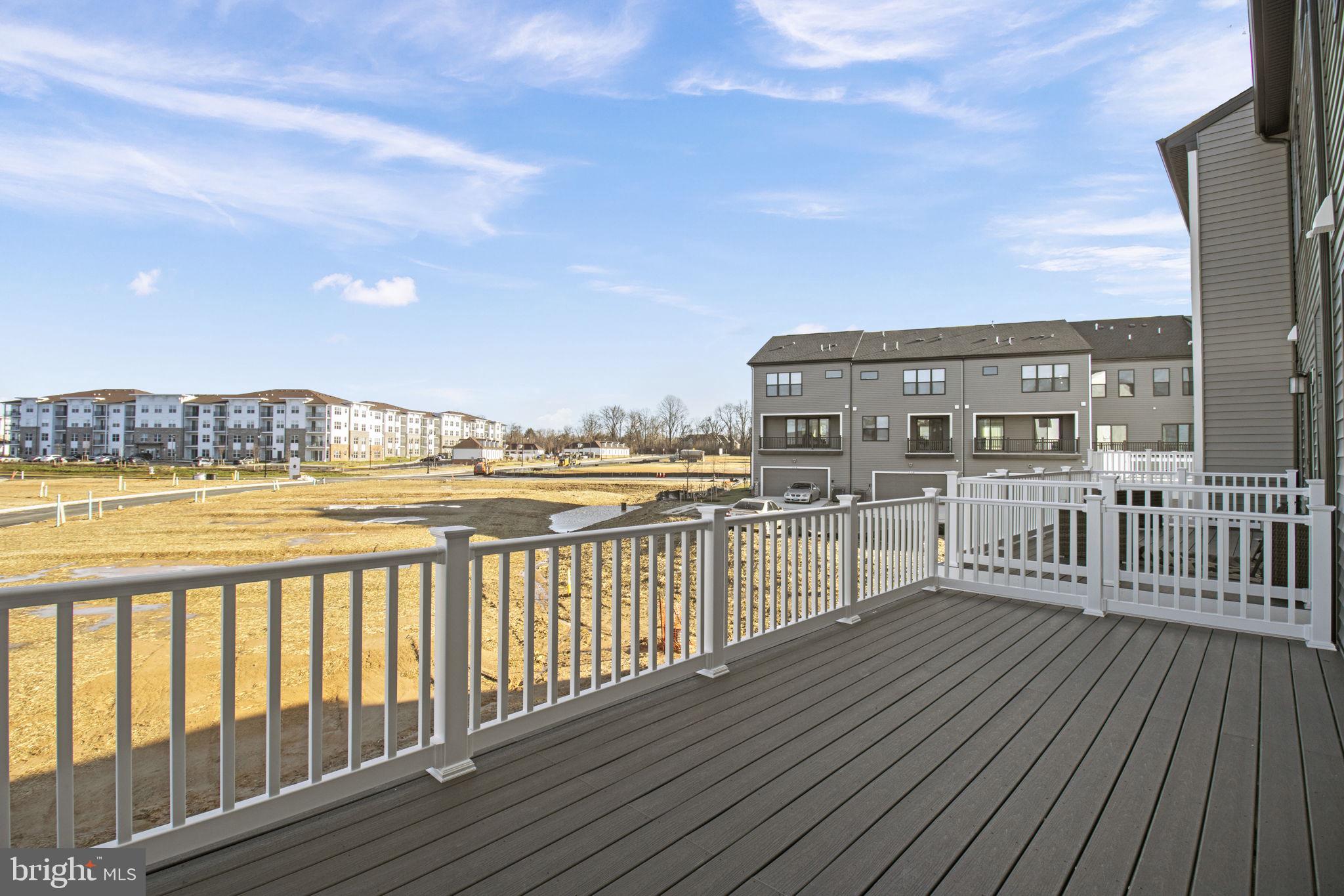 SOUTHLAKE - Residential