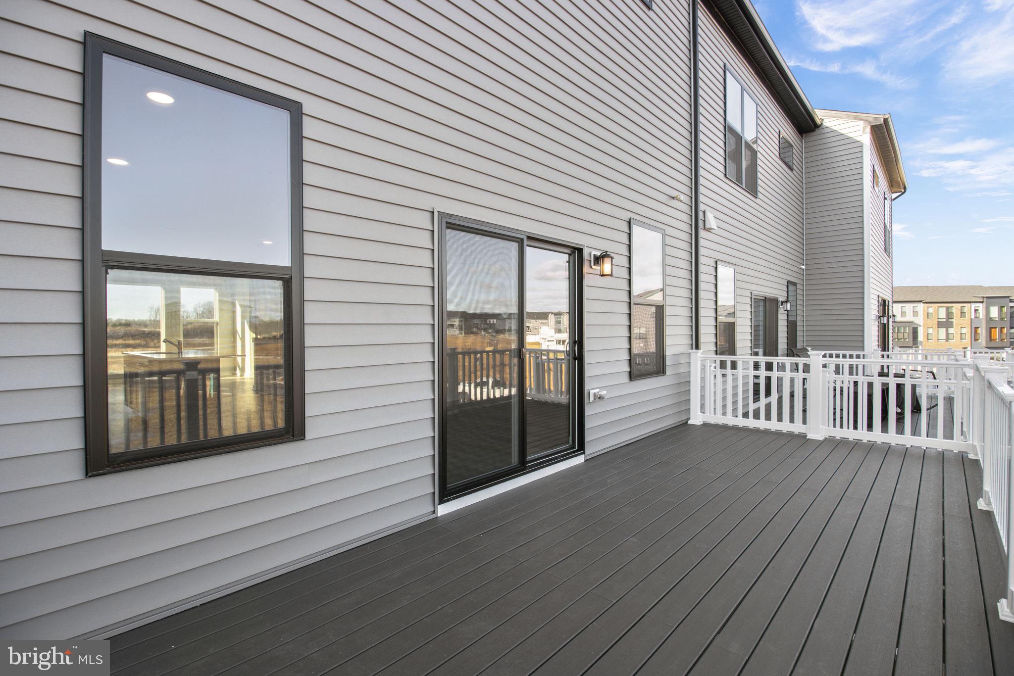 SOUTHLAKE - Residential