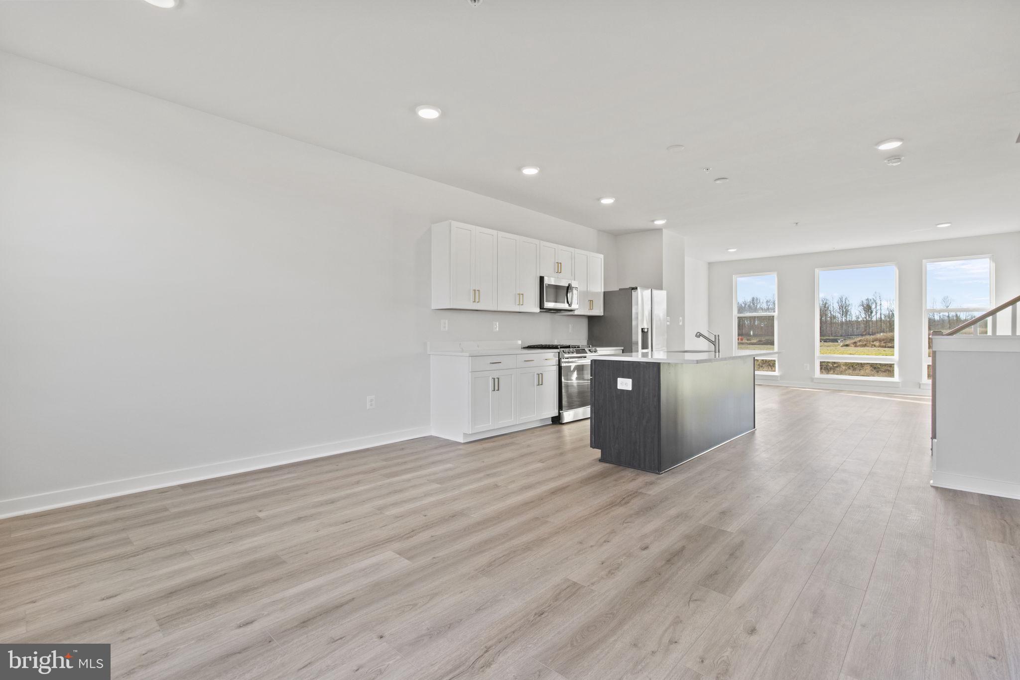 SOUTHLAKE - Residential