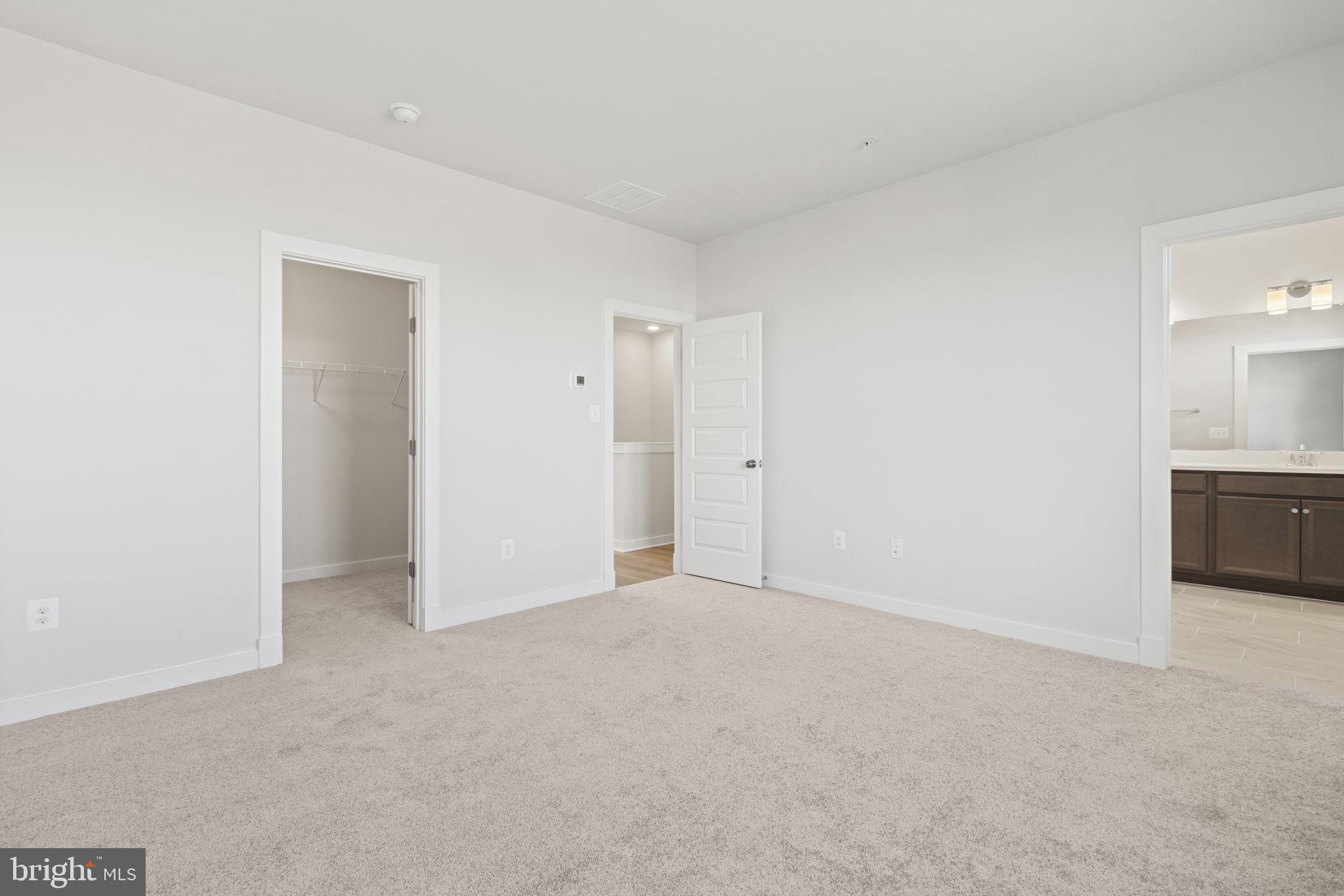 SOUTHLAKE - Residential