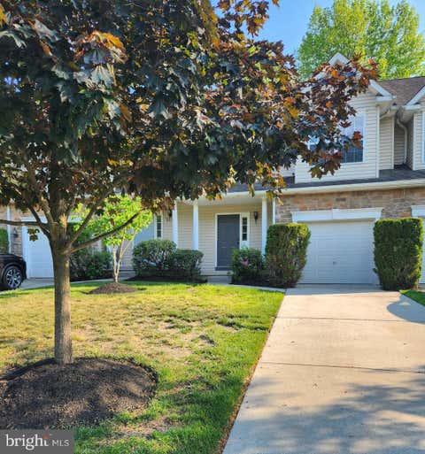 Townhouse For Rent - 302 Hidden Dr<br/> BLACKWOOD, NJ 08012