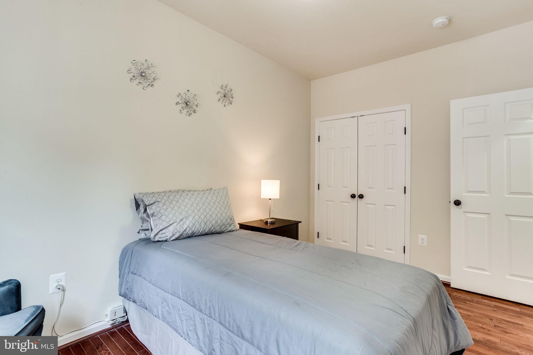 BELMONT - Residential