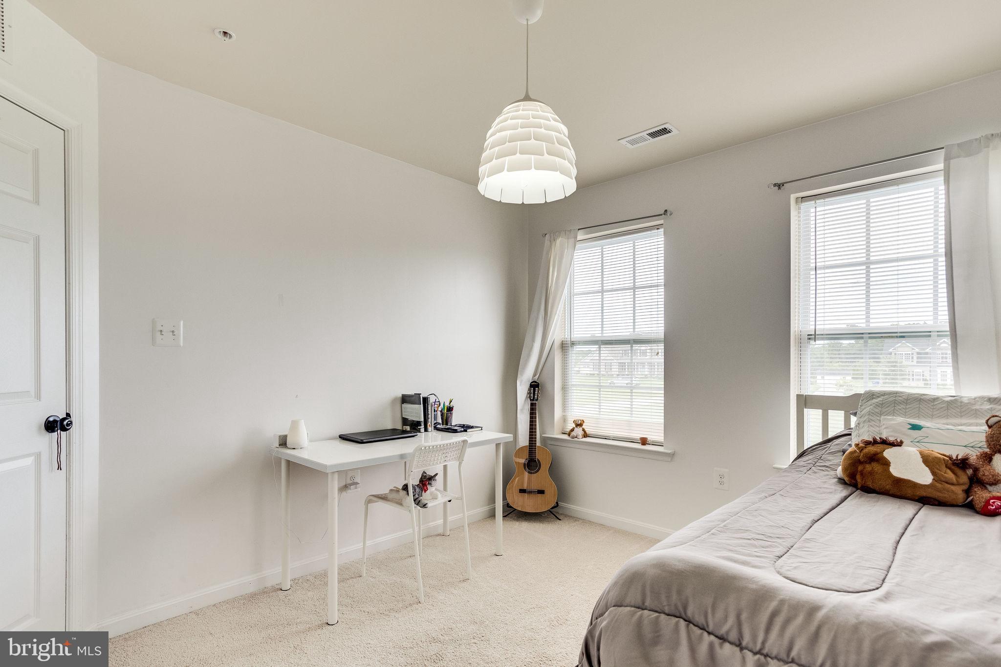 BELMONT - Residential