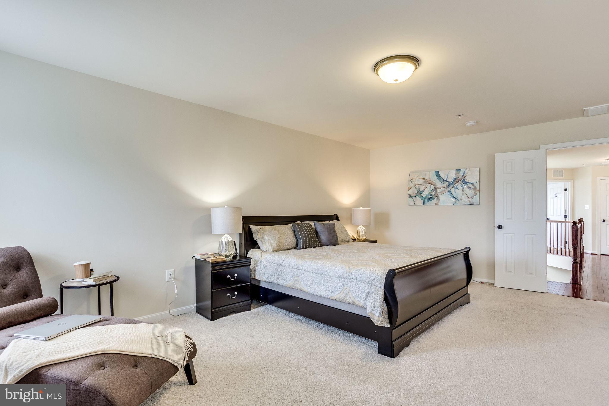 BELMONT - Residential