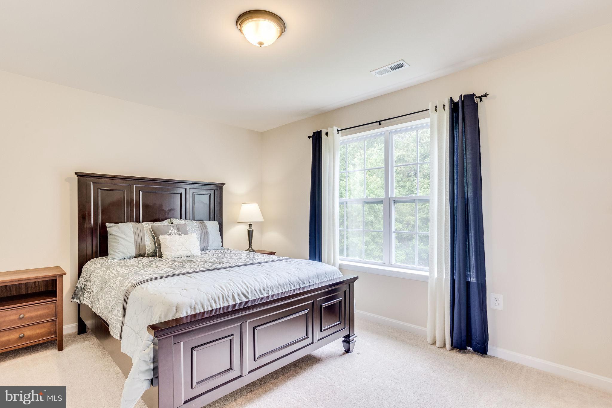 BELMONT - Residential