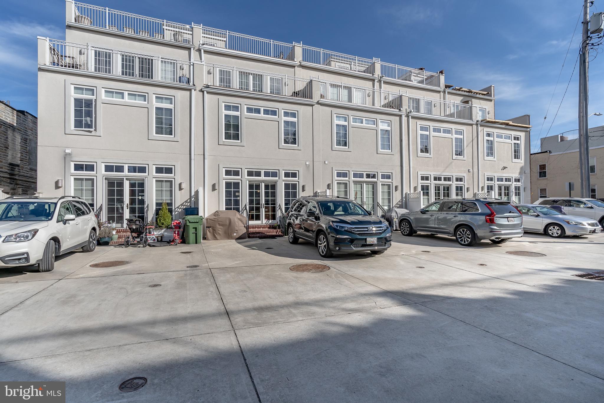 LOCUST POINT - Residential