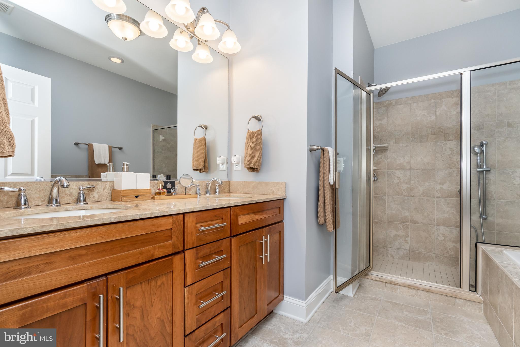 LOCUST POINT - Residential