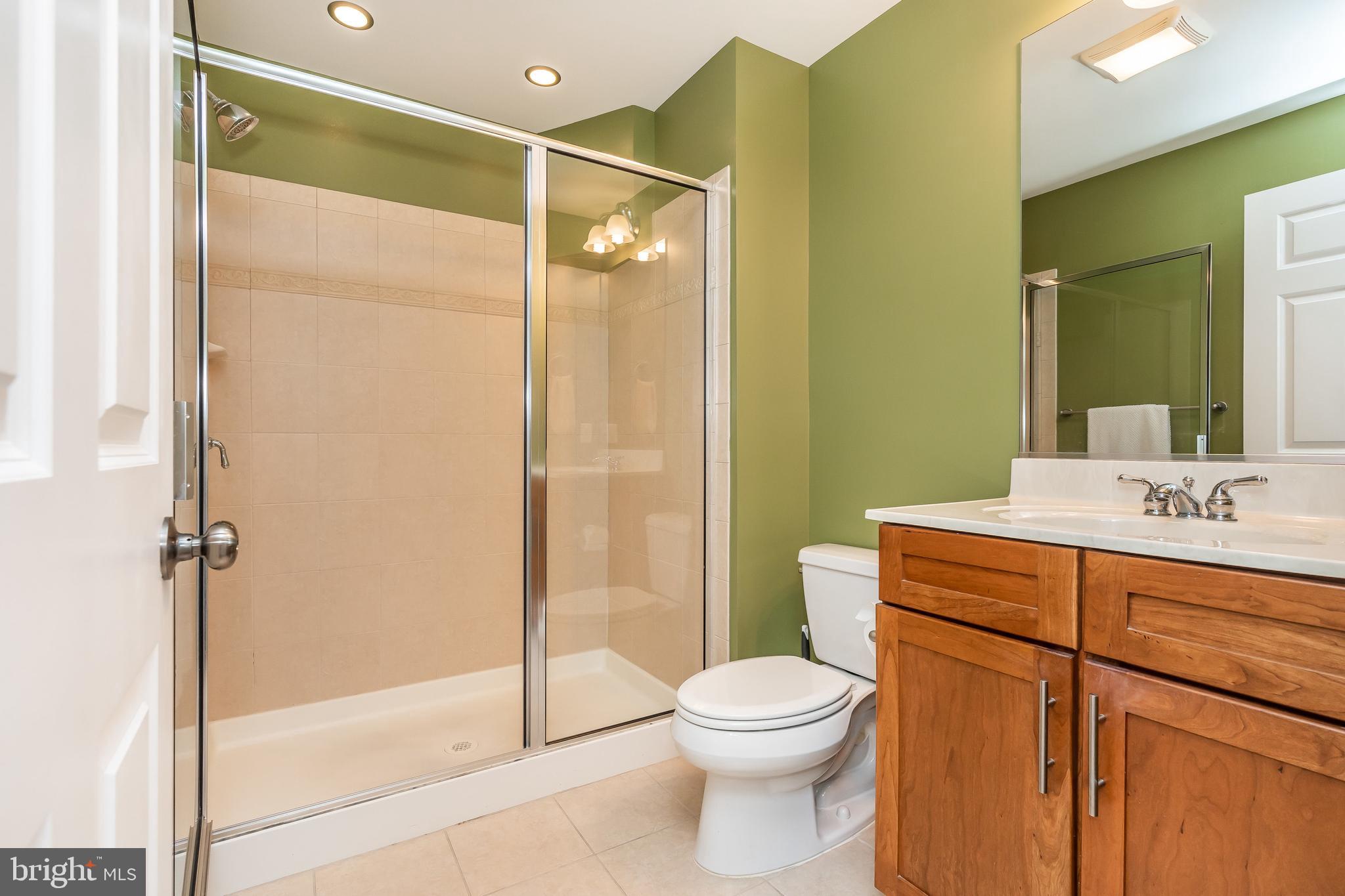 LOCUST POINT - Residential