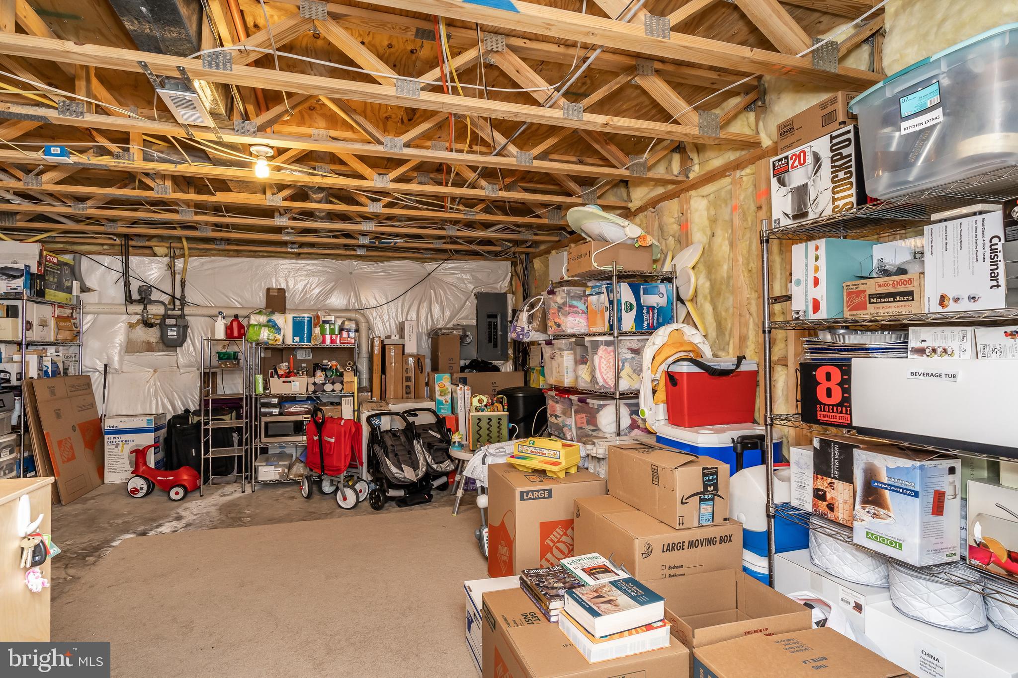 LOCUST POINT - Residential