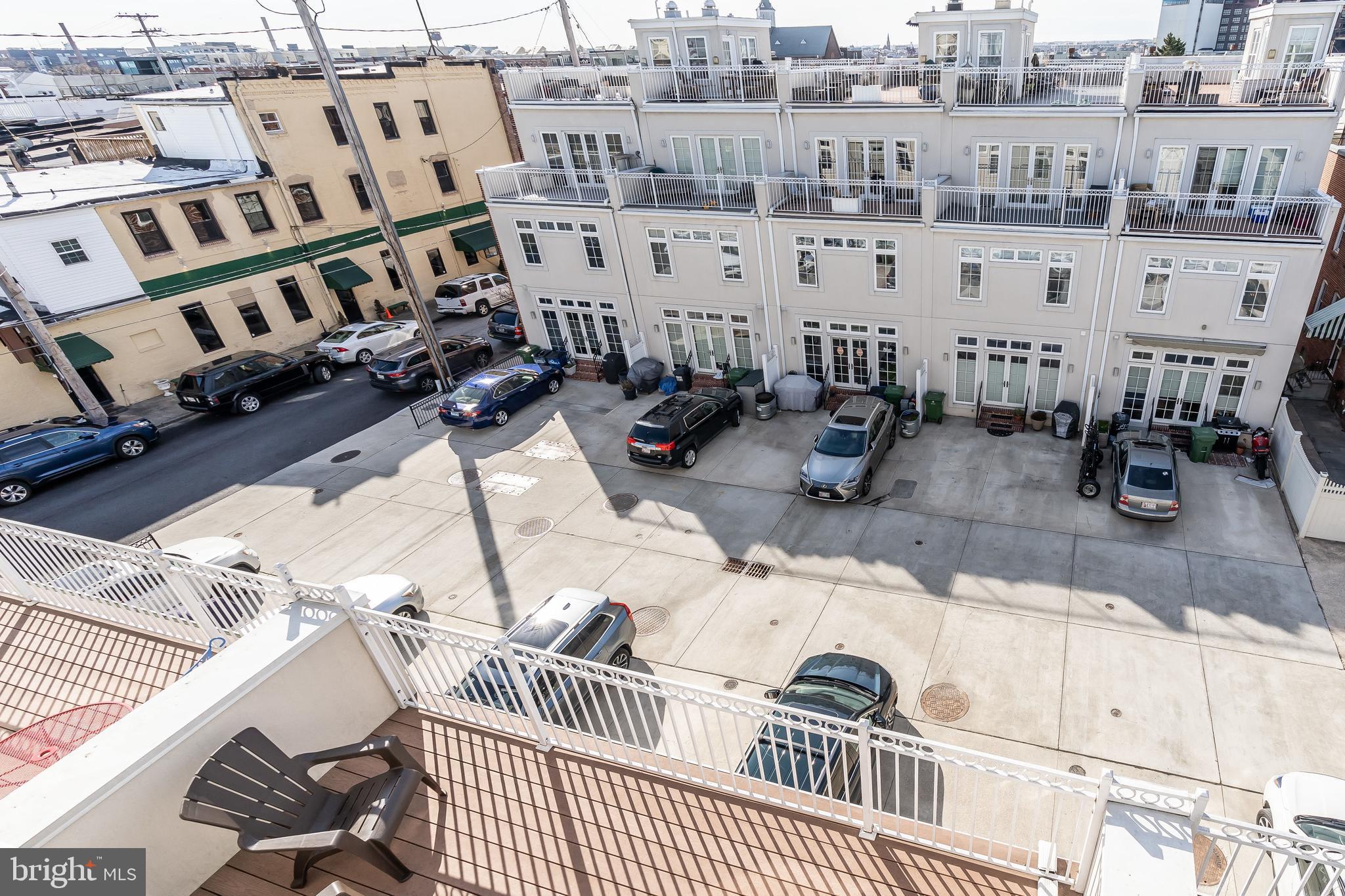 LOCUST POINT - Residential