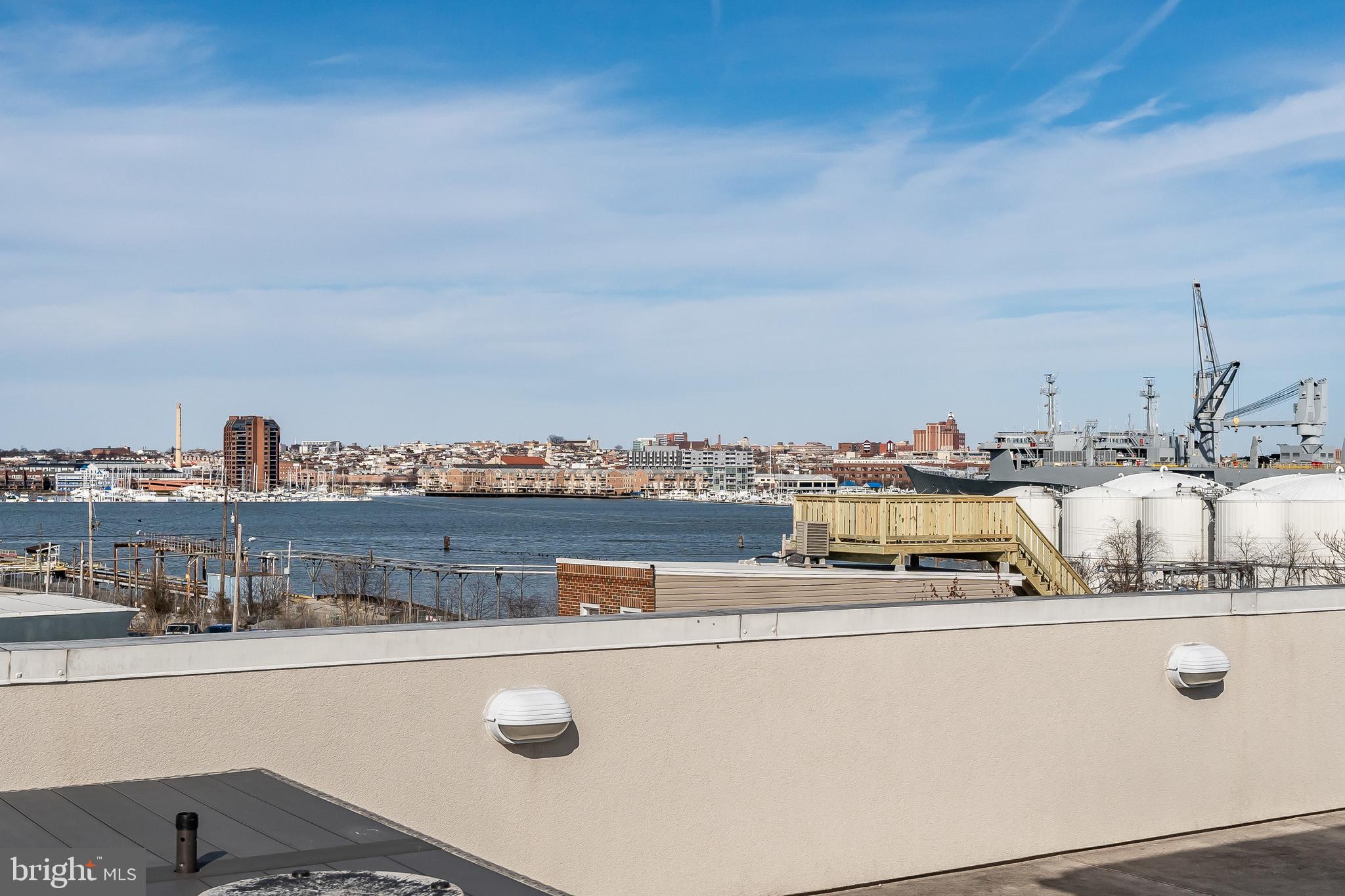 LOCUST POINT - Residential