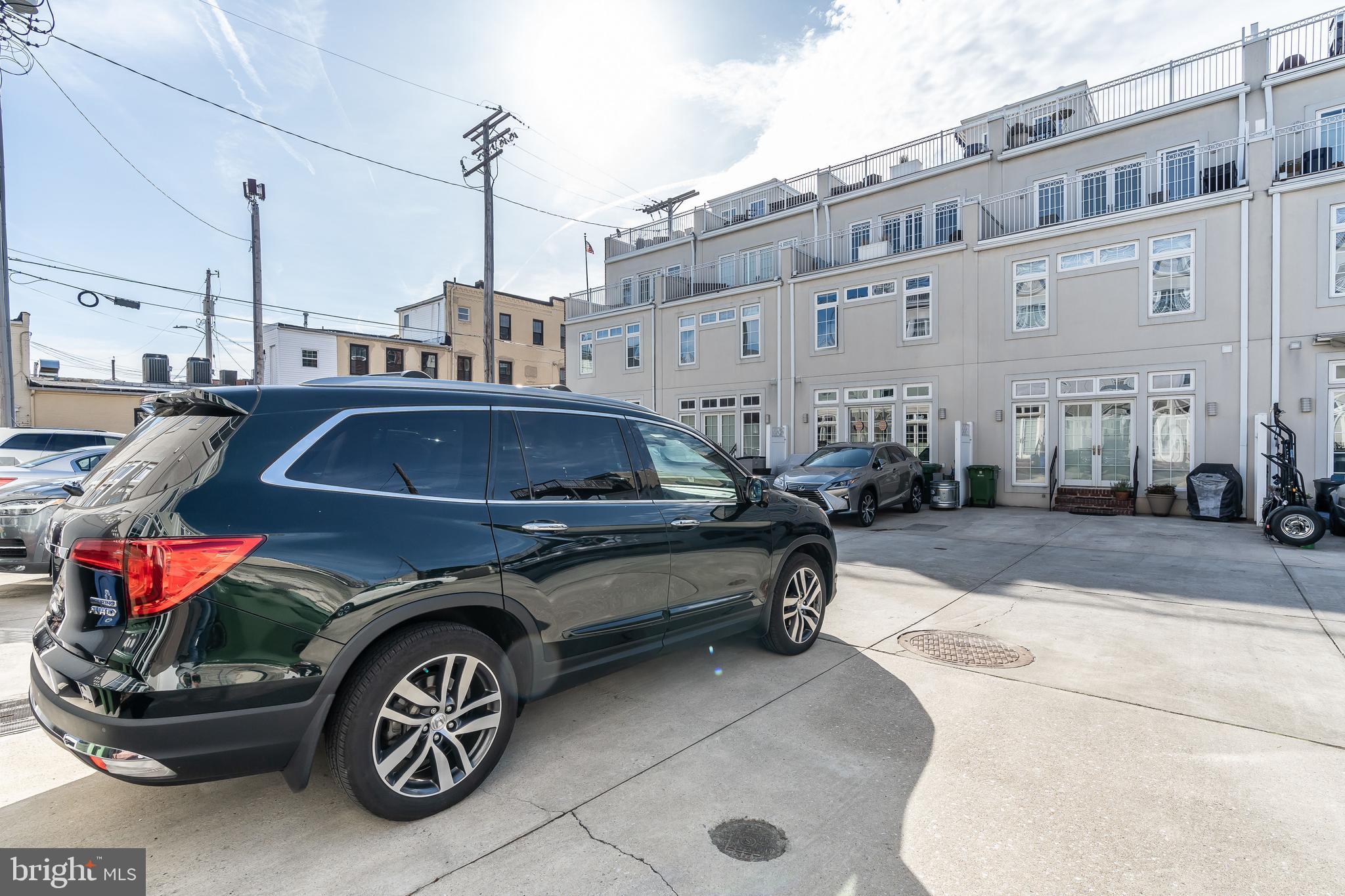 LOCUST POINT - Residential