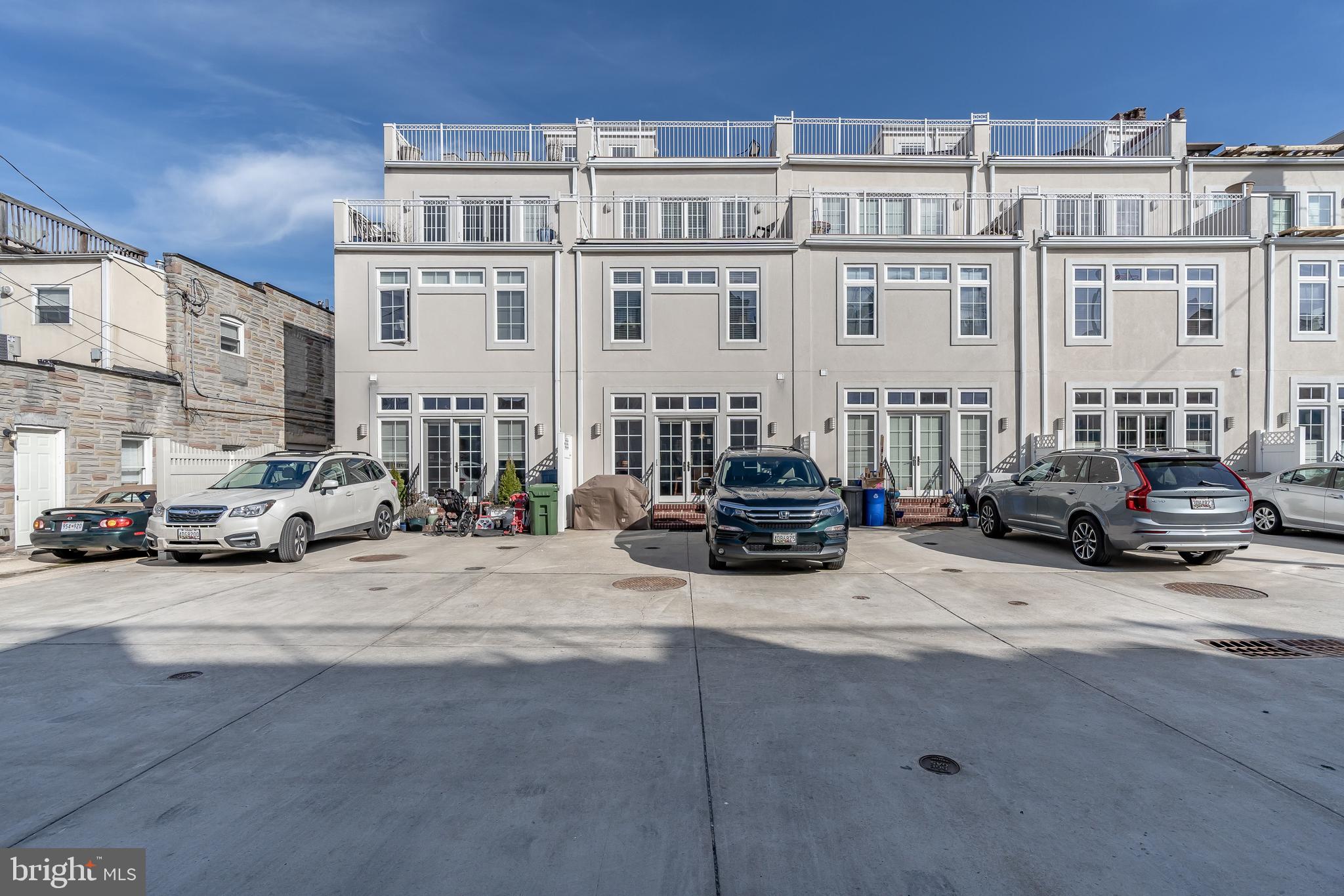 LOCUST POINT - Residential