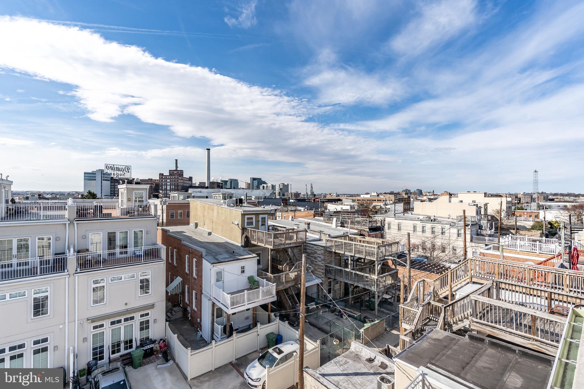 LOCUST POINT - Residential