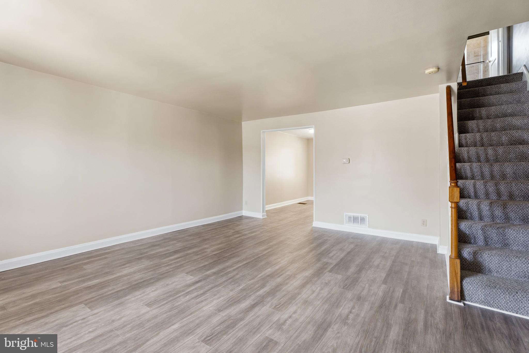 MIDDLESEX - Residential