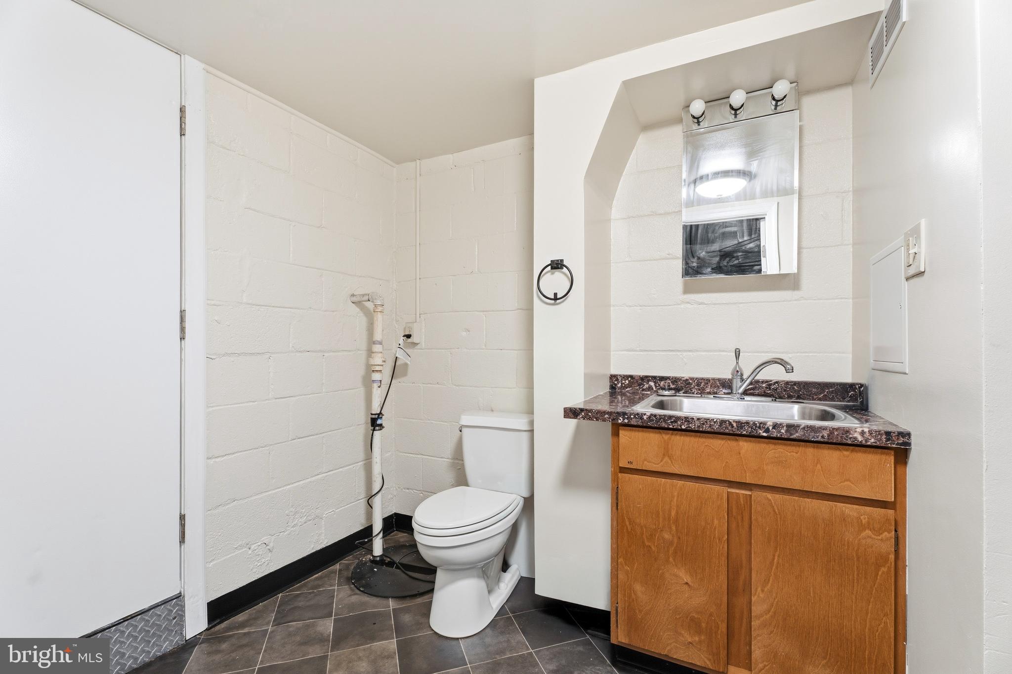 MIDDLESEX - Residential