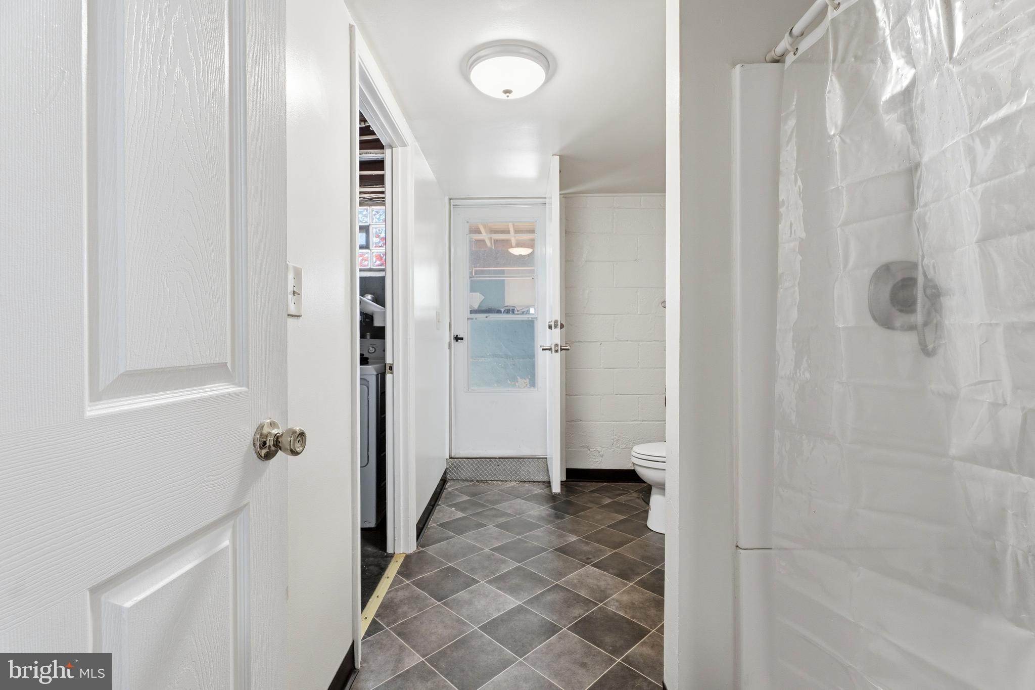 MIDDLESEX - Residential