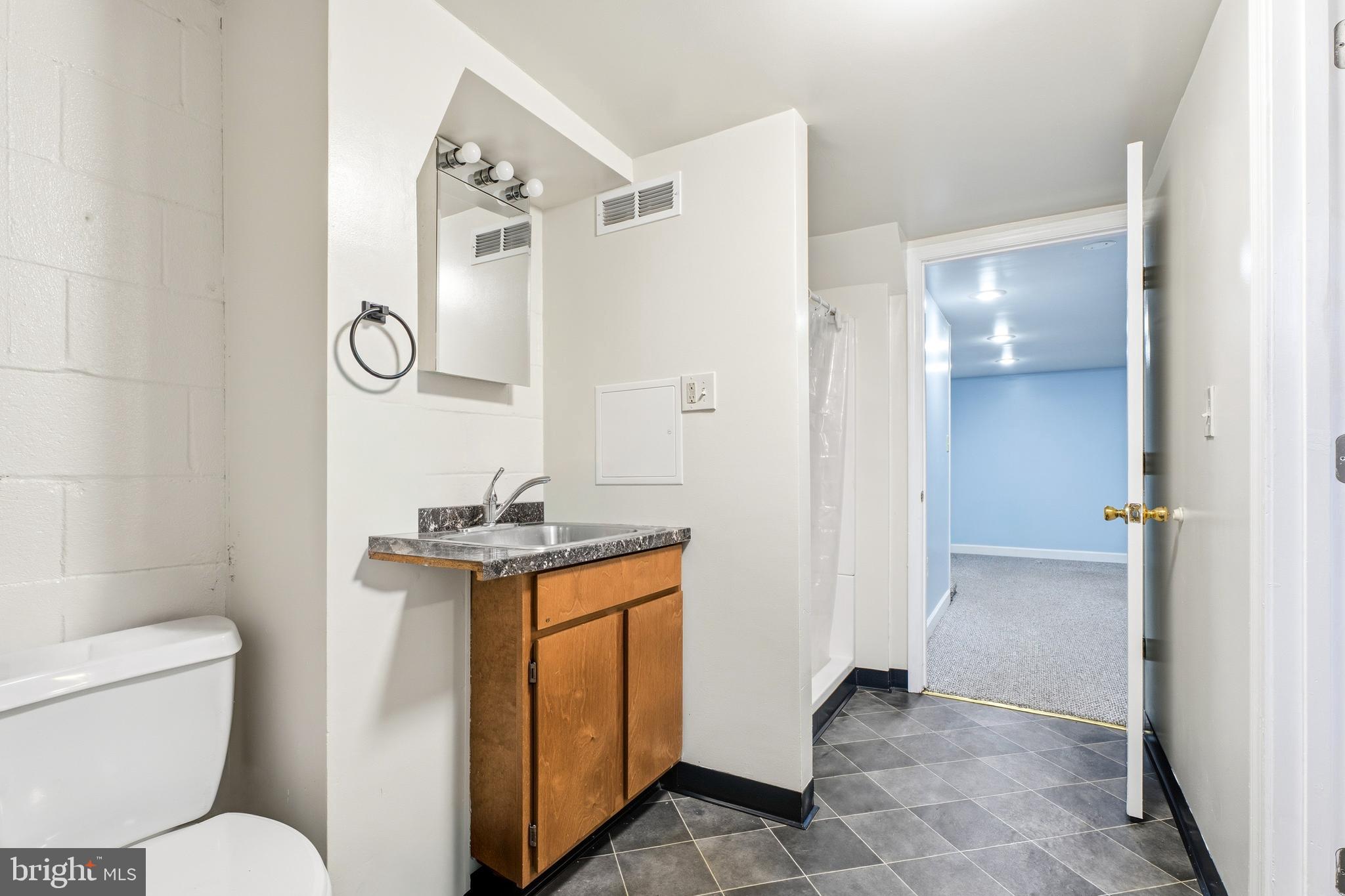 MIDDLESEX - Residential