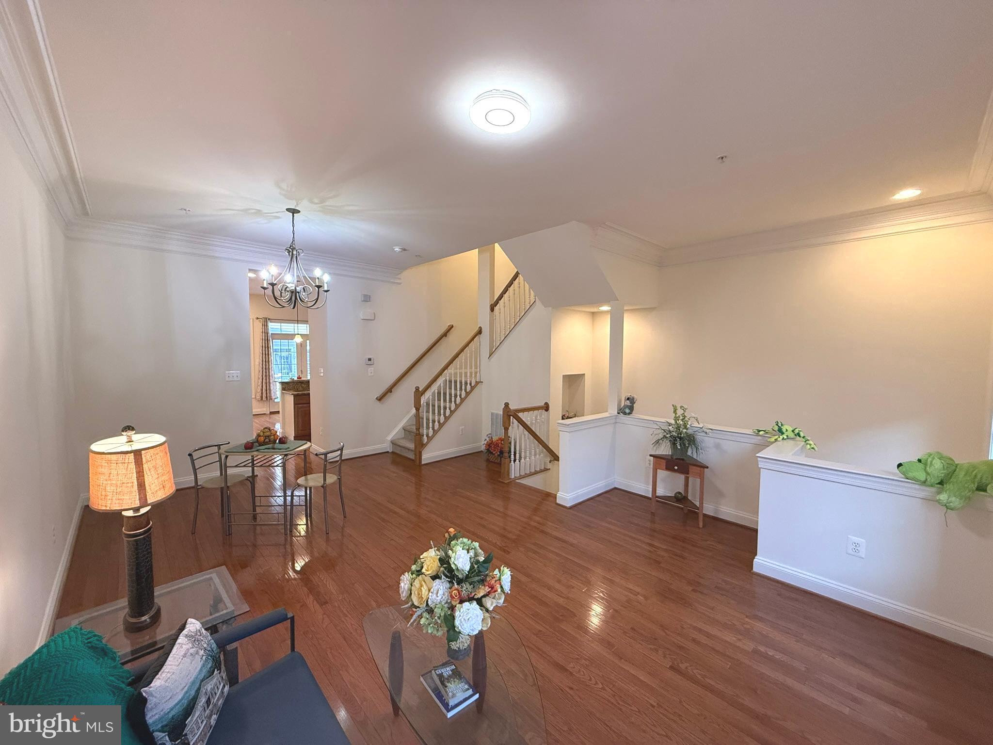 HIDDEN CREEK - Residential