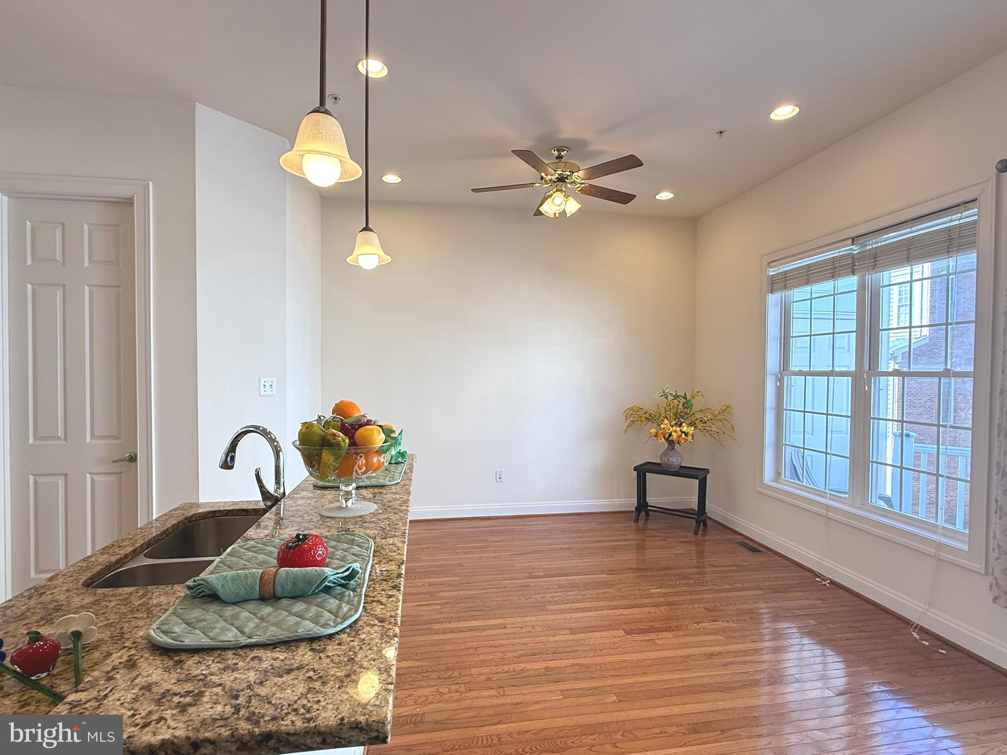 HIDDEN CREEK - Residential