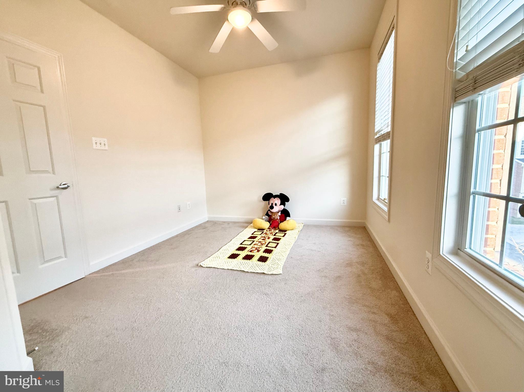 HIDDEN CREEK - Residential