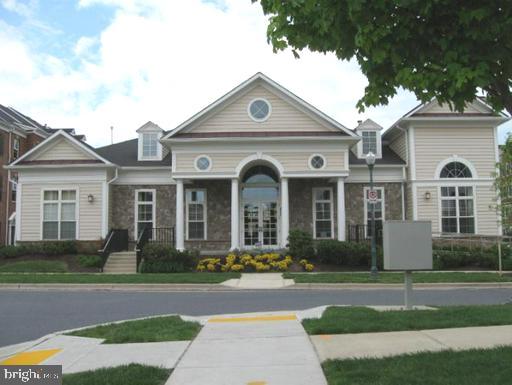 HIDDEN CREEK - Residential