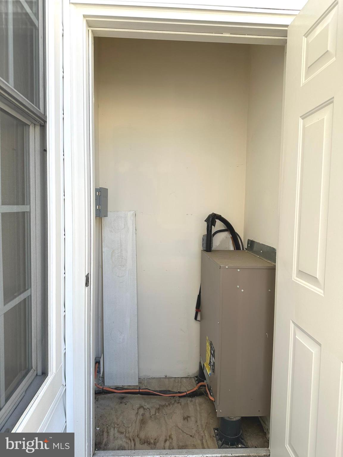 HIDDEN CREEK - Residential