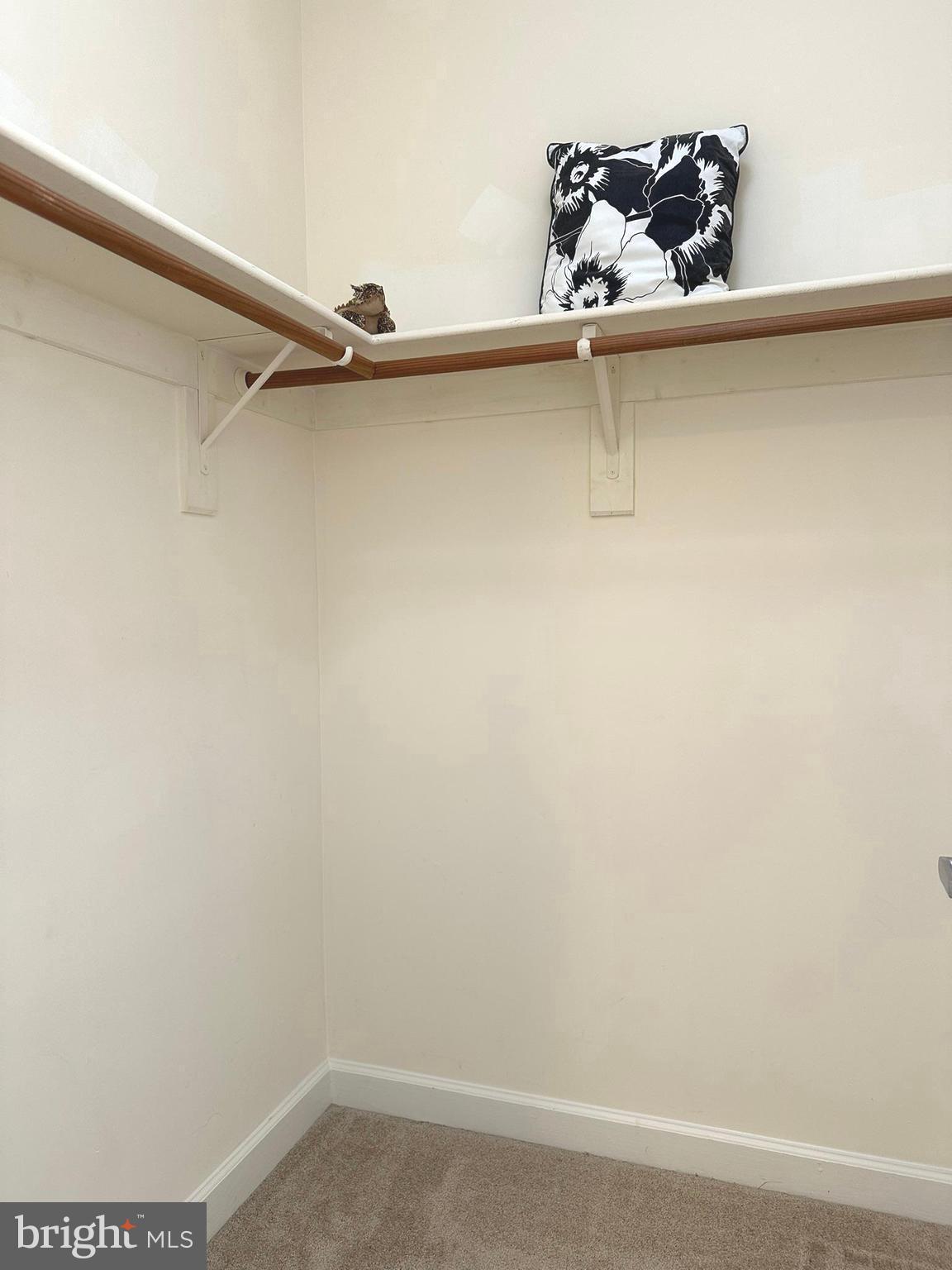 HIDDEN CREEK - Residential