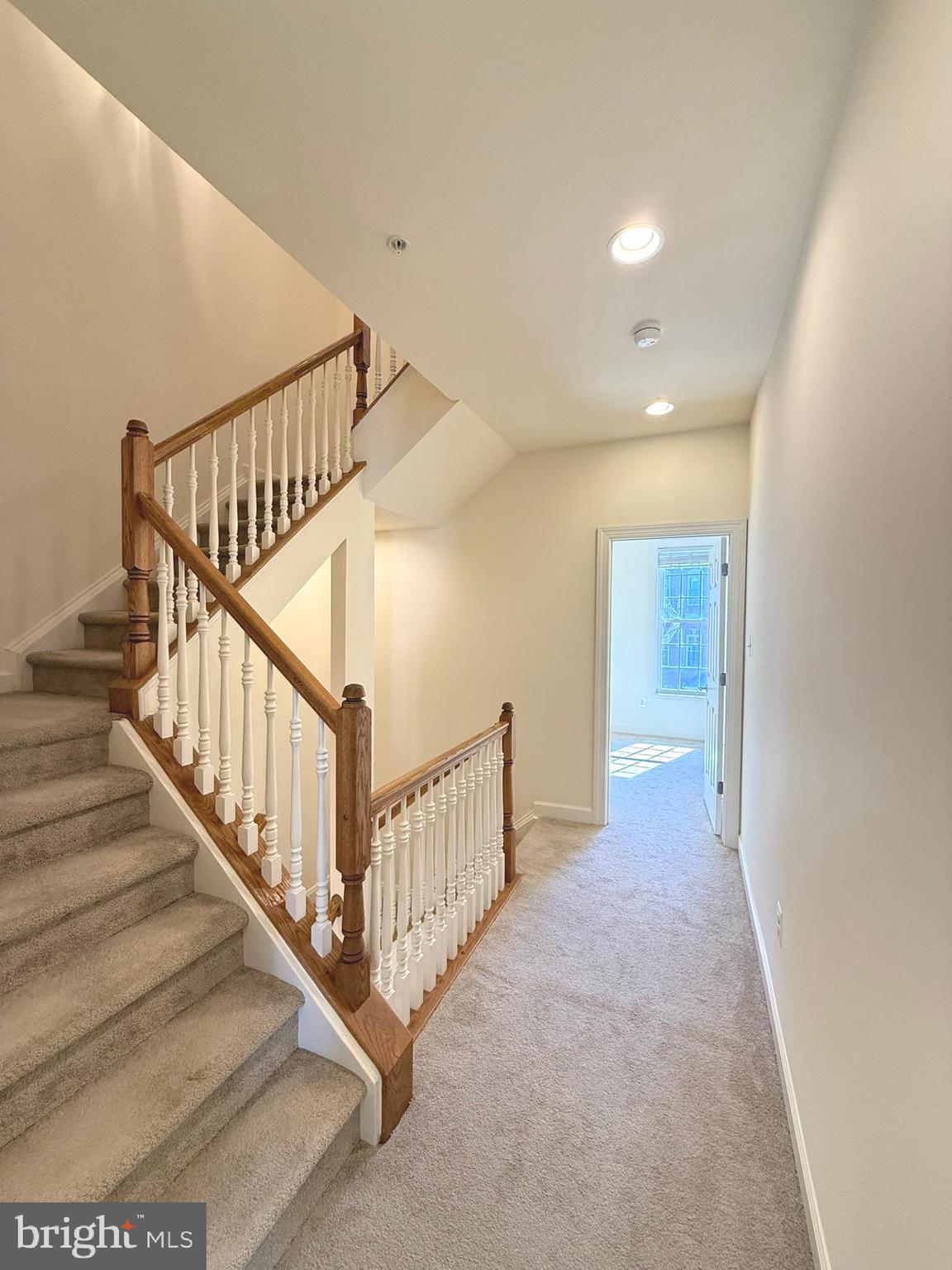 HIDDEN CREEK - Residential