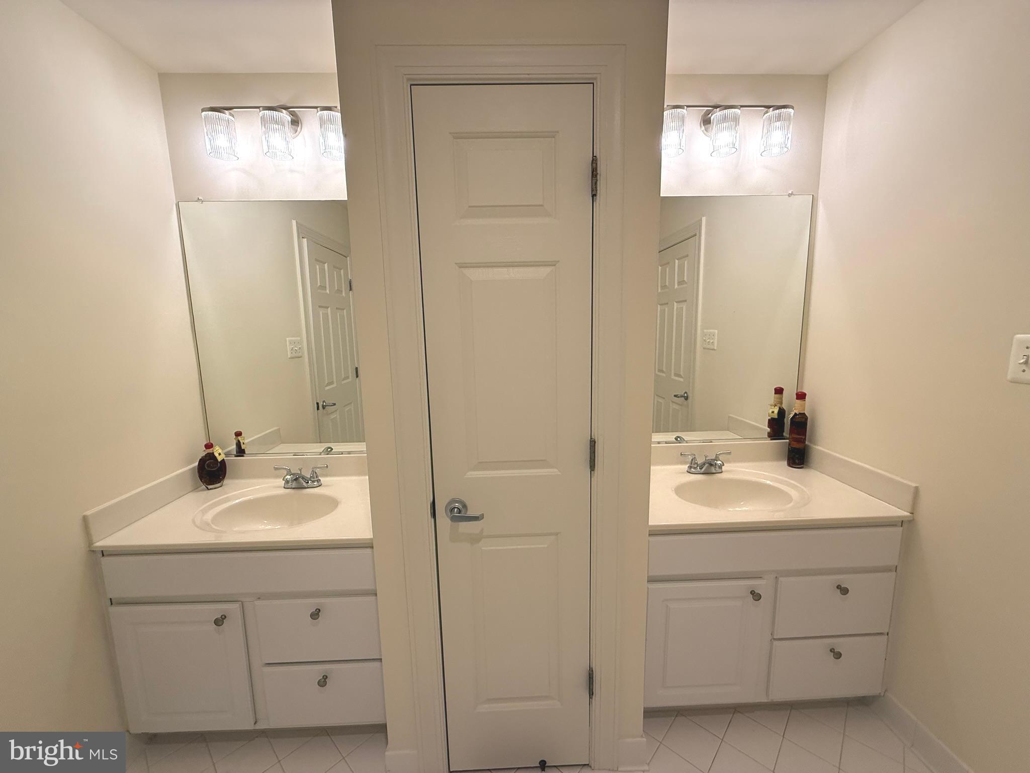 HIDDEN CREEK - Residential