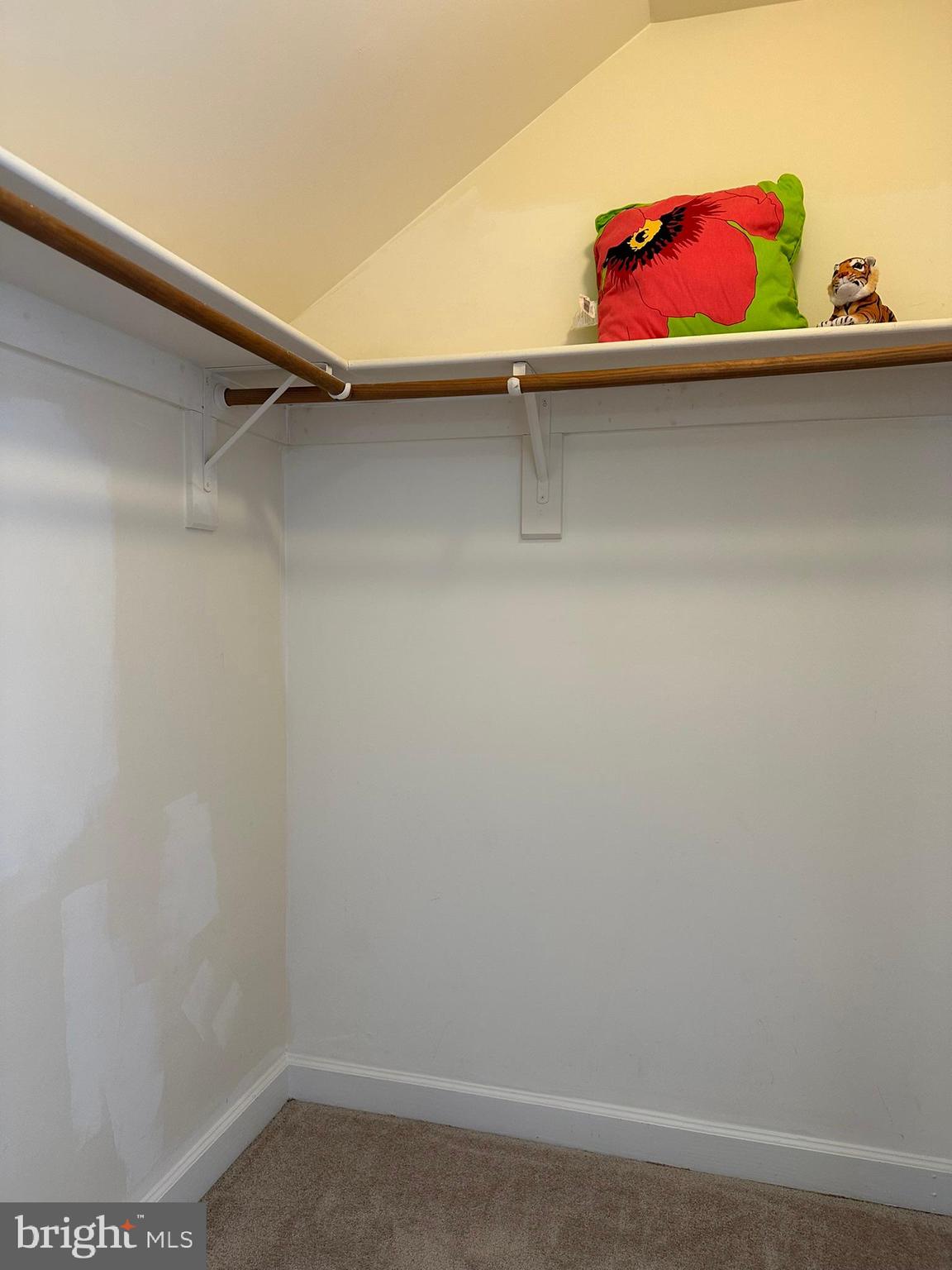 HIDDEN CREEK - Residential