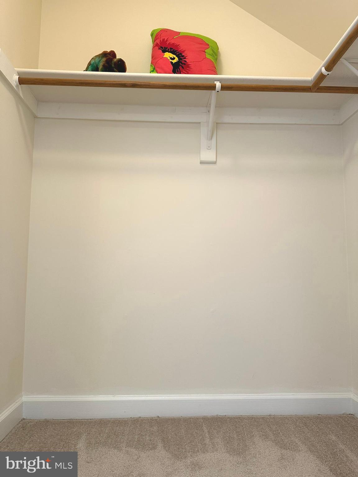 HIDDEN CREEK - Residential