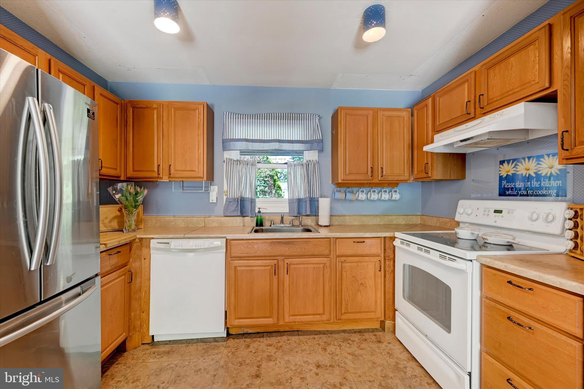 FOXHILL AT BELAIR - Residential