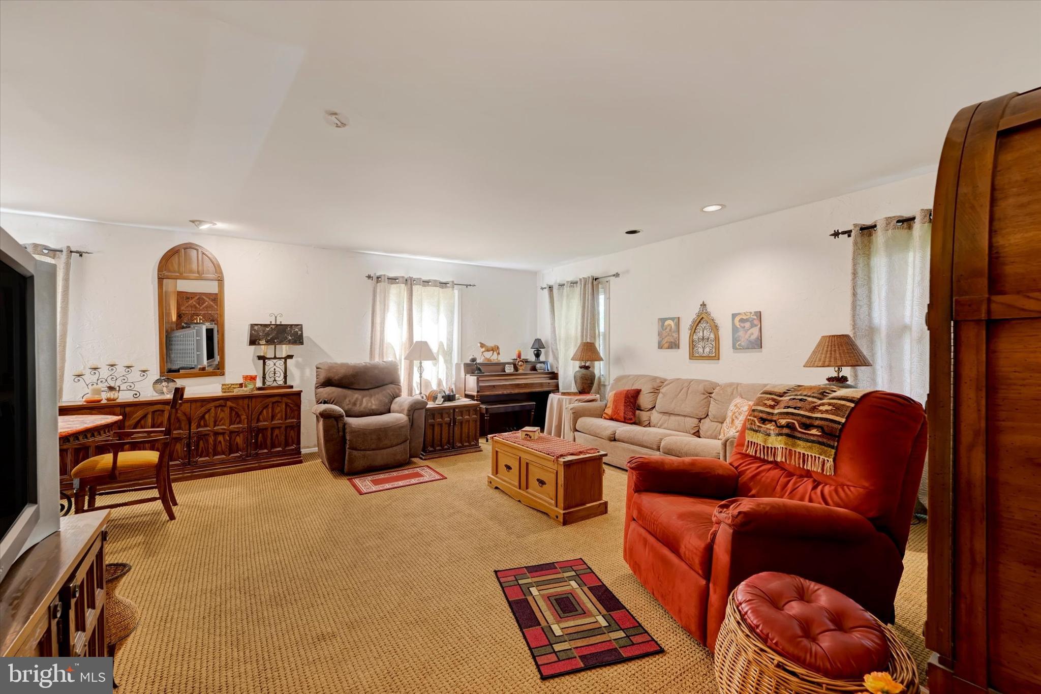 FOXHILL AT BELAIR - Residential