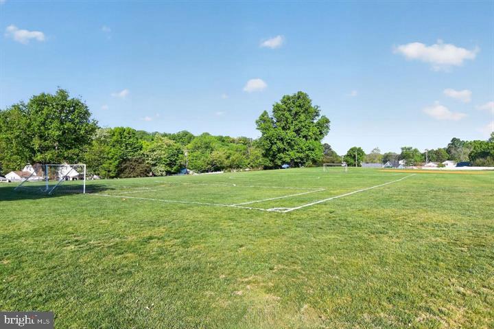FOXHILL AT BELAIR - Residential